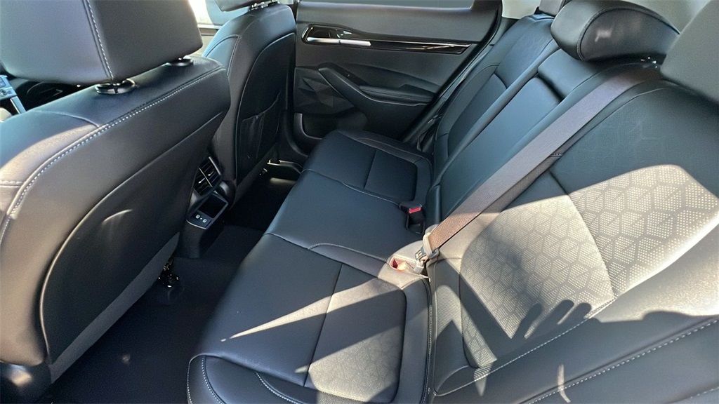 2026 Kia Seltos SX photo 4