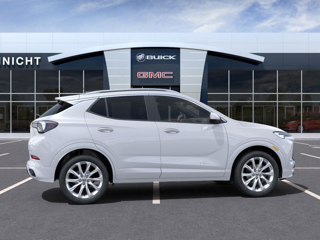 2025 Buick Encore GX Avenir photo 2