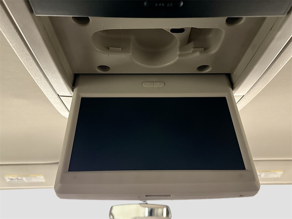 2013 Chrysler Town & Country Touring photo 15