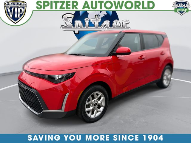 2023 Kia Soul LX's photo