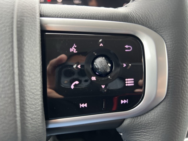 2026 Nissan Armada SV photo 18