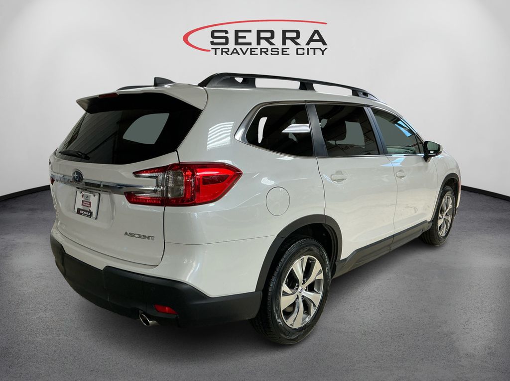 2024 Subaru Ascent Premium photo 5