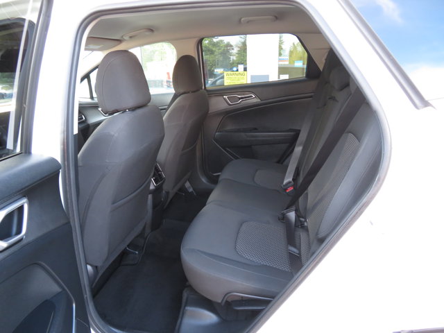 2023 Kia Sportage LX photo 17