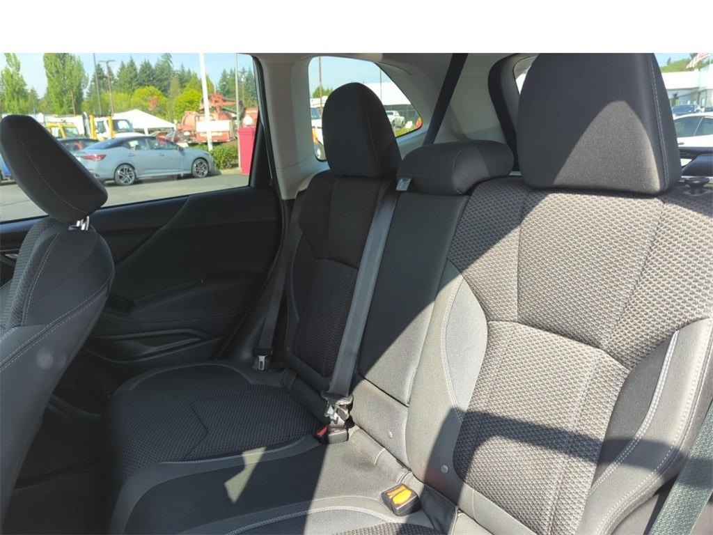 2023 Subaru Forester Premium photo 17