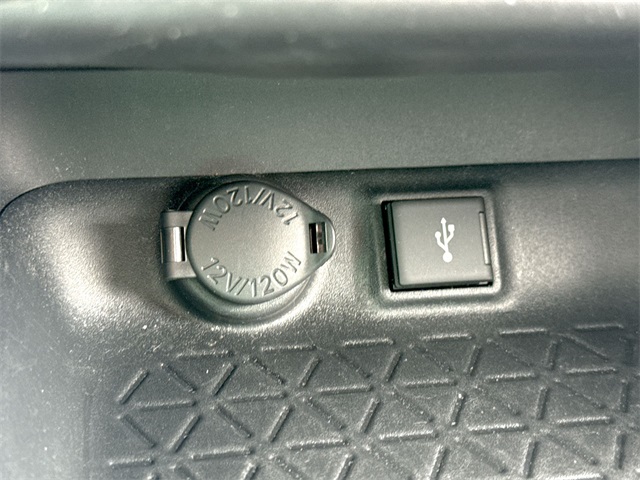 2022 Toyota RAV4 Hybrid SE photo 37