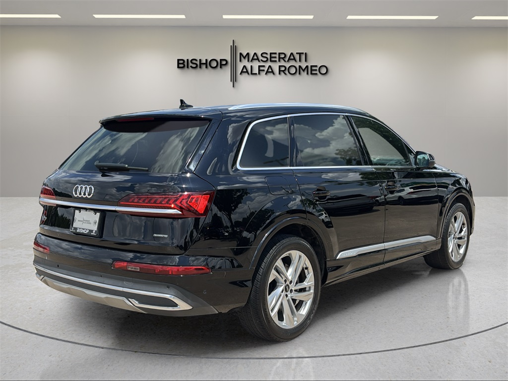 2021 Audi Q7 45 Premium Plus photo 3