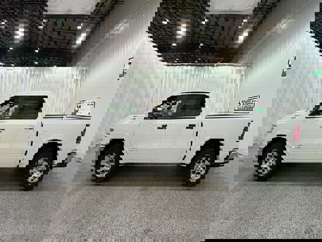 2025 Ram 1500 Big Horn photo 2
