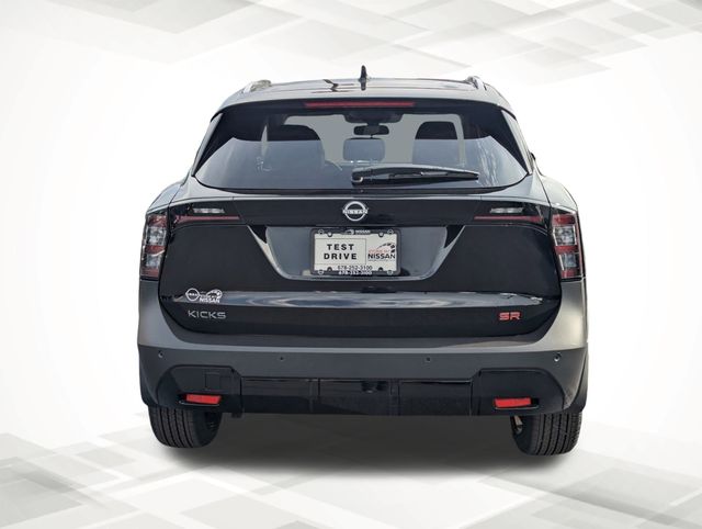 2025 Nissan Kicks SR photo 2