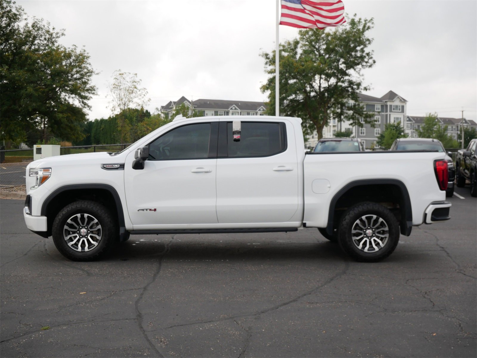 Used 2022 GMC Sierra 1500 Limited AT4 with VIN 3GTP9EELXNG198416 for sale in White Bear Lake, Minnesota