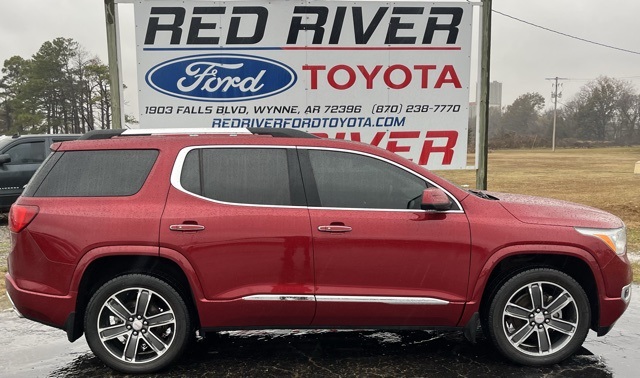 2019 GMC Acadia Denali's photo