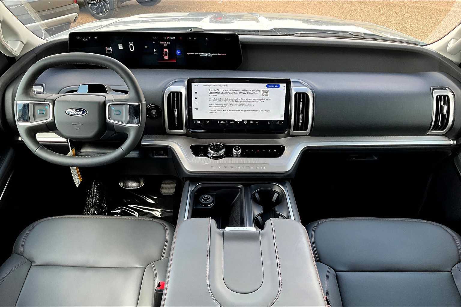 2025 Ford Expedition MAX EL photo 3
