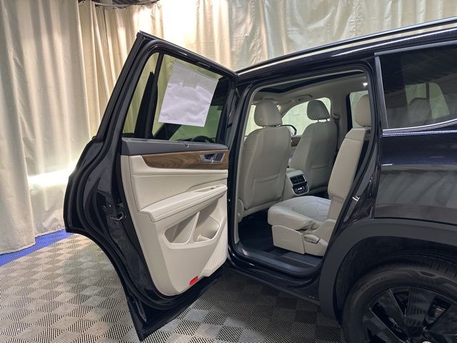 2026 Volkswagen Atlas SE Technology photo 21