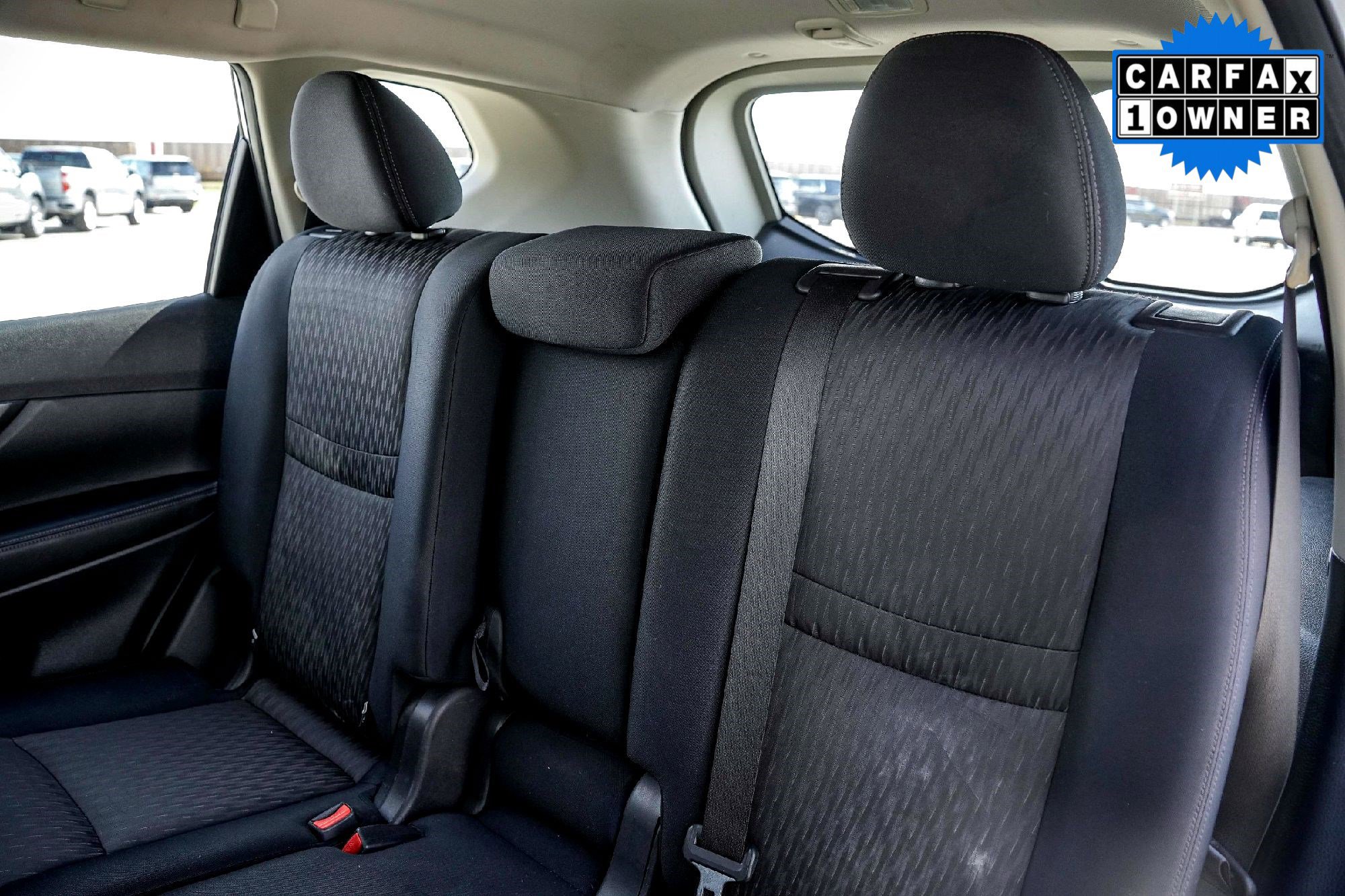 2017 Nissan Rogue S photo 24