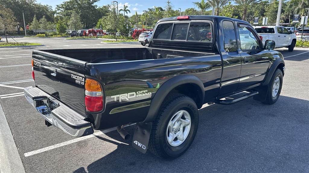 2002 Toyota Tacoma Base V6 photo 3