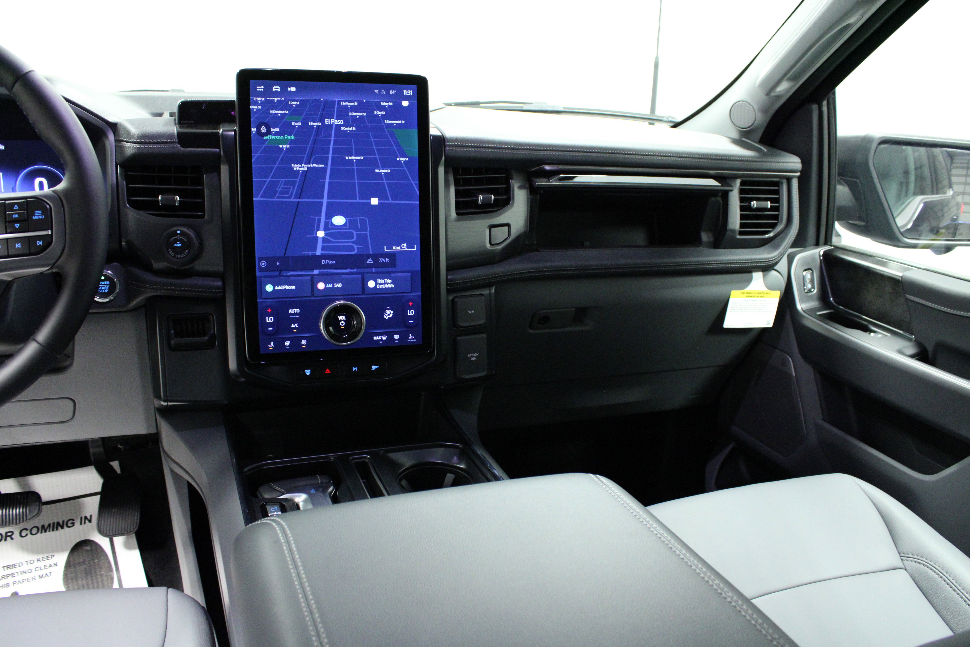 2025 Ford F-150 Lightning photo 15
