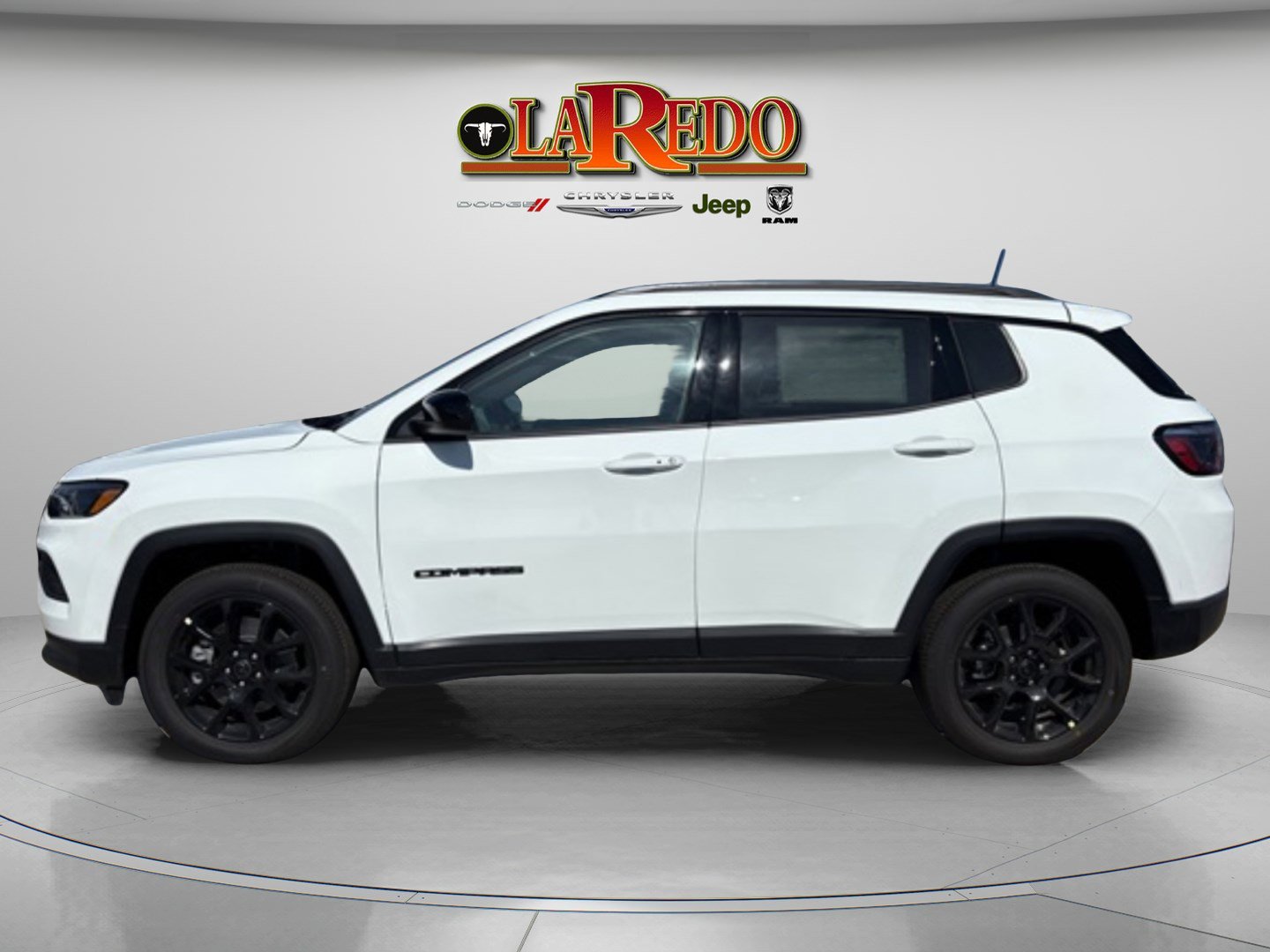 2026 Jeep Compass Latitude Altitude photo 4