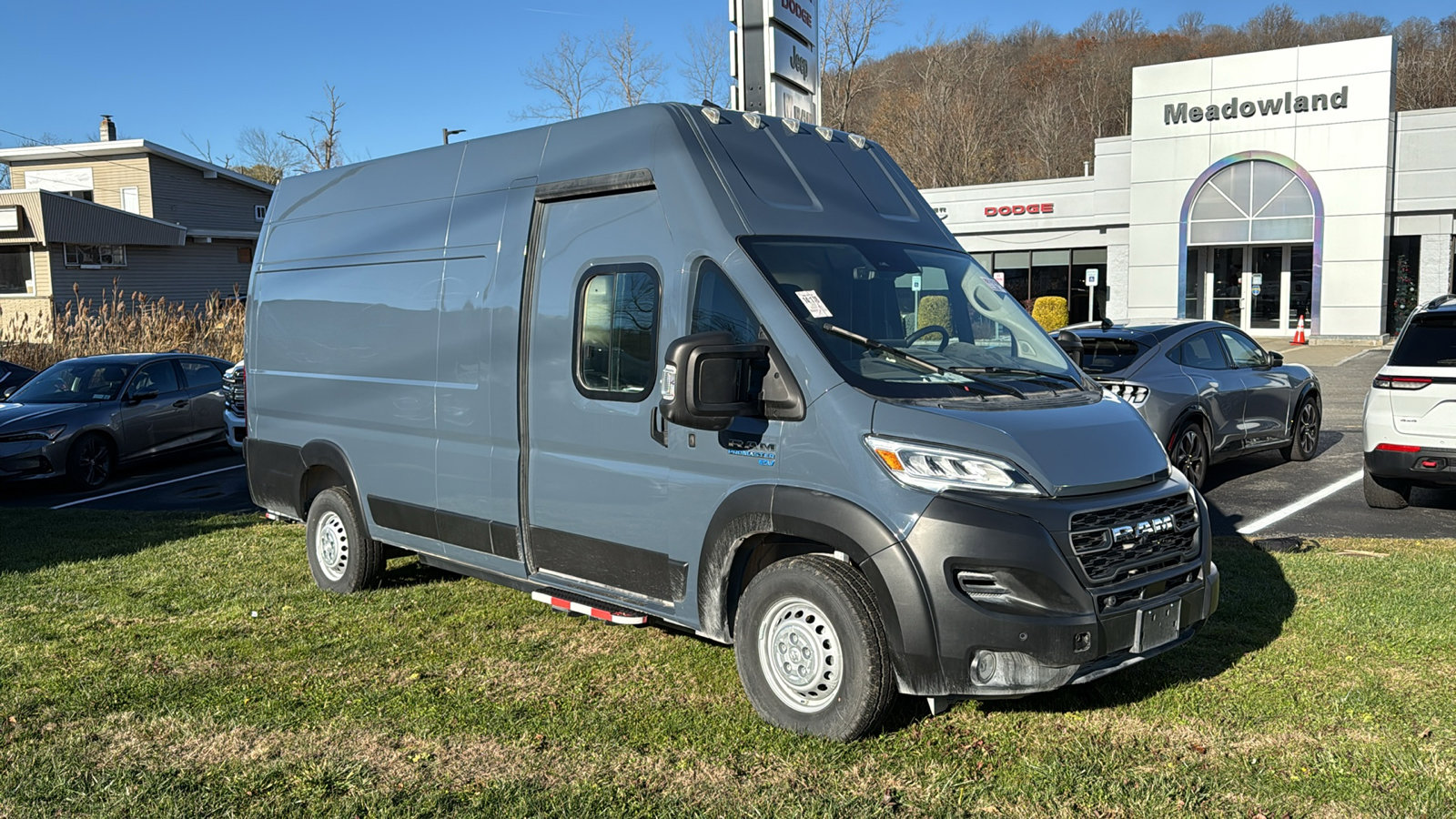 Used 2024 RAM ProMaster Cargo Van Base with VIN 3C6MRWAZ2RE131630 for sale in Carmel Hamlet, NY
