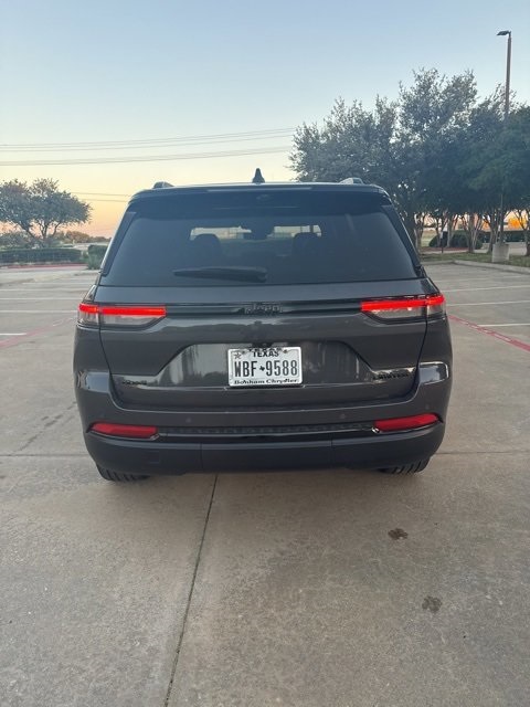 2024 Jeep Grand Cherokee Limited photo 9