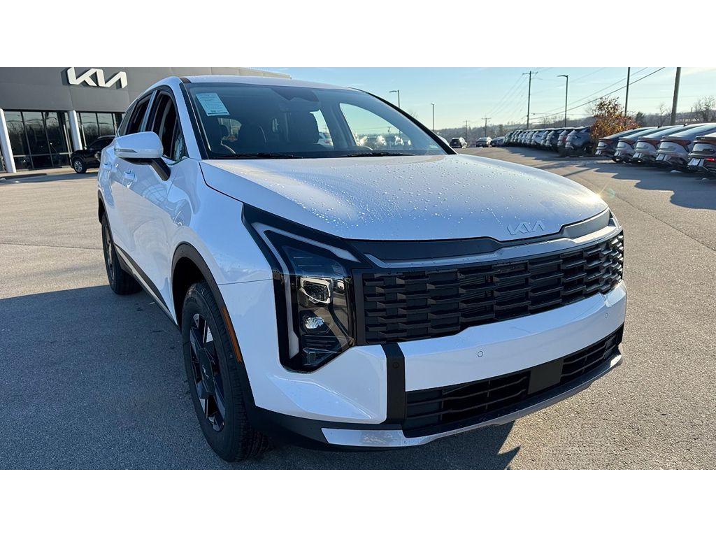 2026 Kia Sportage LX's photo