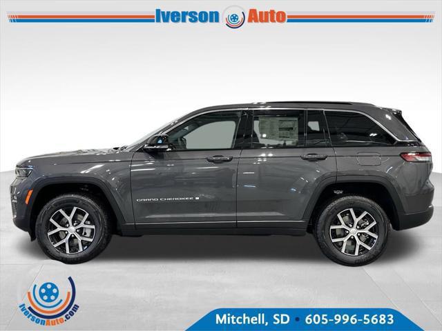 2025 Jeep Grand Cherokee Limited photo 2