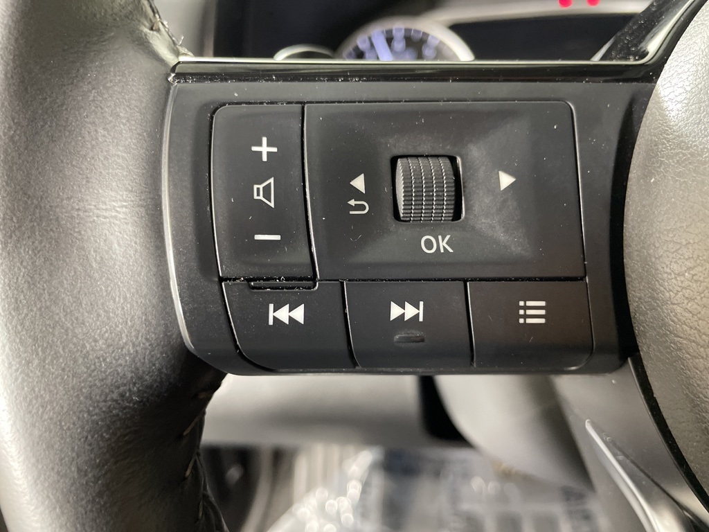 2022 Nissan Pathfinder SL photo 20