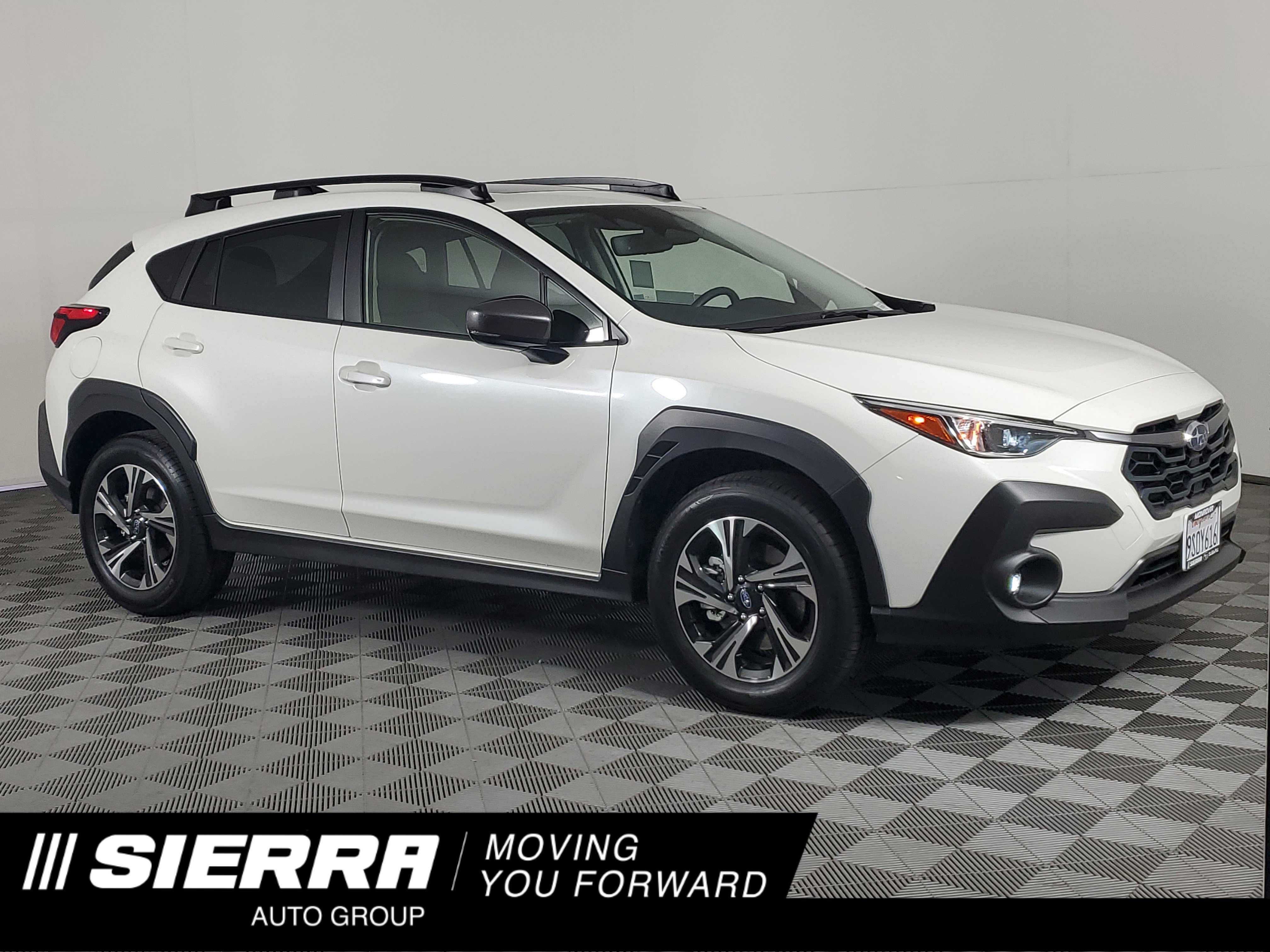 Used 2025 Crystal White Pearl Subaru Premium image 1
