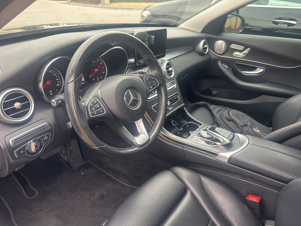 2016 Mercedes-Benz C-Class C300's photo