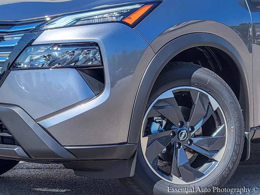 2026 Nissan Rogue SV photo 3