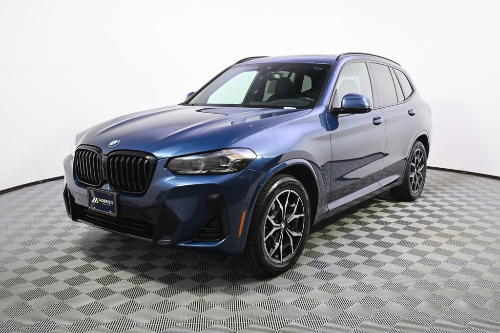 2023 BMW X3 30i's photo