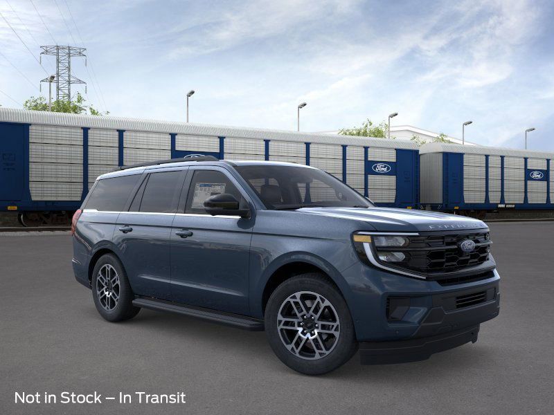 2025 Ford Expedition photo 6