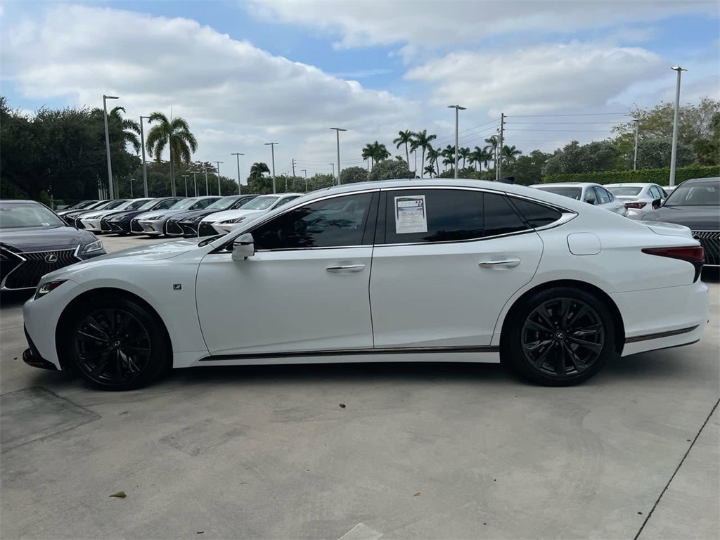 2022 Lexus LS 500 F SPORT photo 3