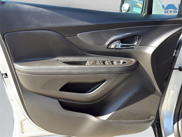 2022 Buick Encore Preferred photo 16
