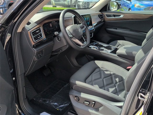 2026 Volkswagen Atlas SE Technology photo 5
