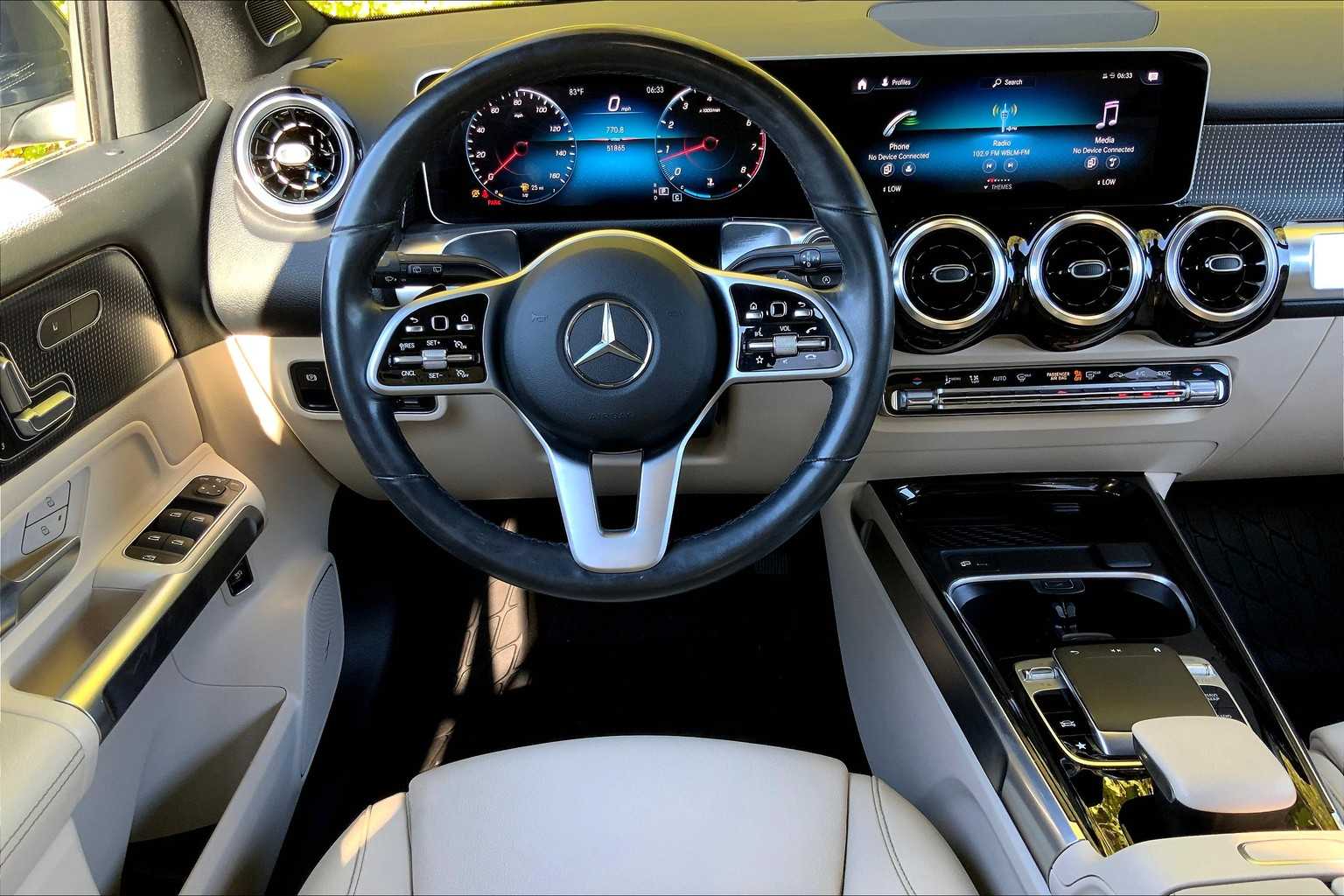 2020 Mercedes Benz GLB 250 4MATIC photo 5