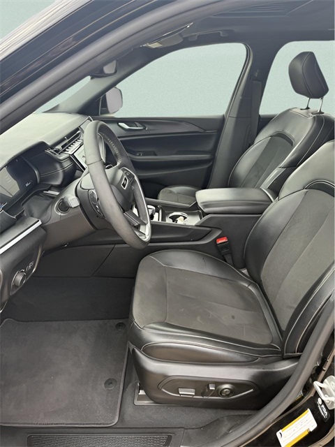 2024 Jeep Grand Cherokee Altitude X photo 3