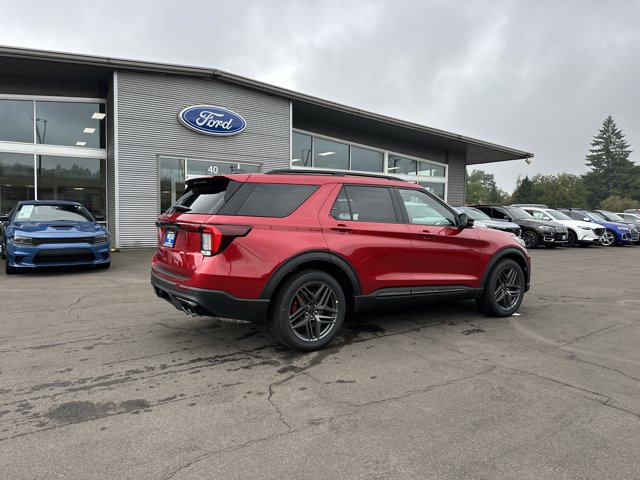2025 Ford Explorer ST photo 2