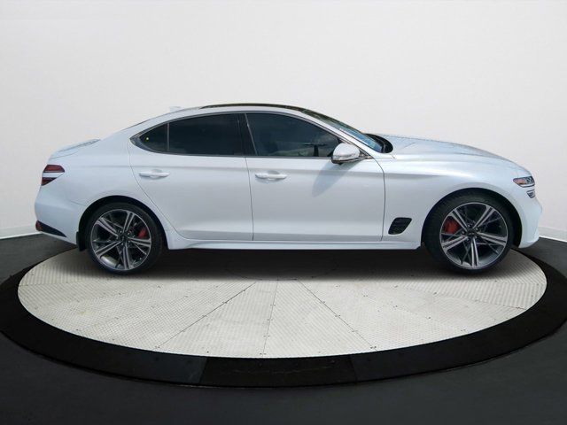 2025 Genesis G70 Sport photo 3