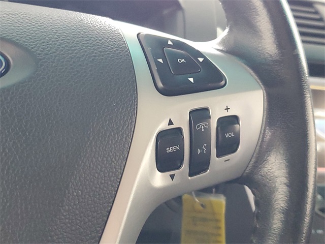 2015 Ford Explorer XLT photo 11