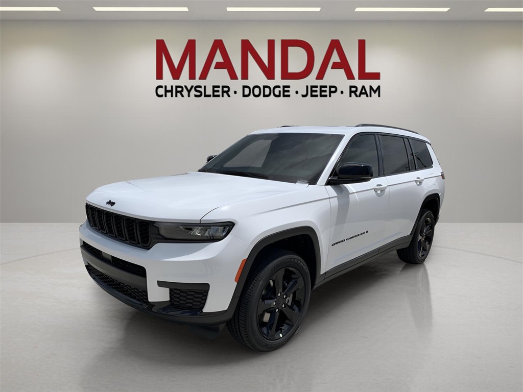 2025 Jeep Grand Cherokee L Altitude's photo