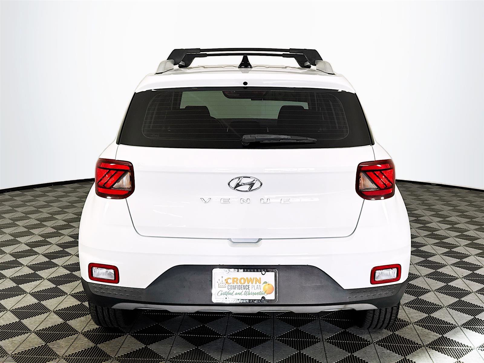 2021 Hyundai Venue SEL Denim photo 3