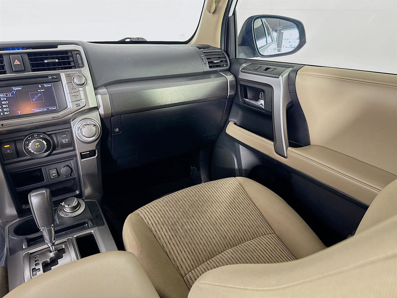 2015 Toyota 4Runner SR5 photo 20