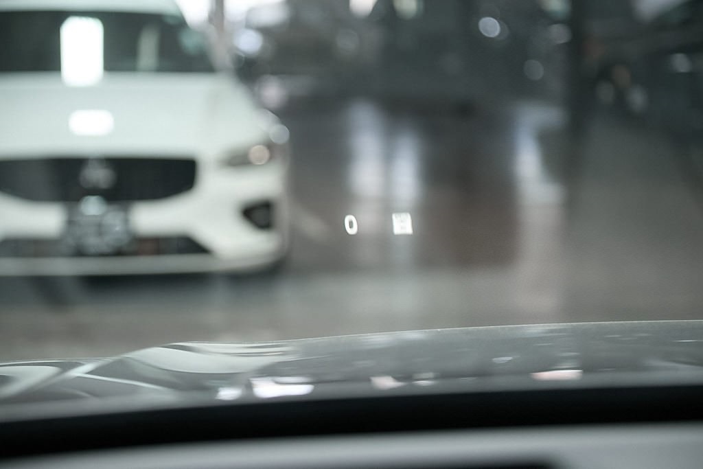 2023 VOLVO XC60 - Image 26