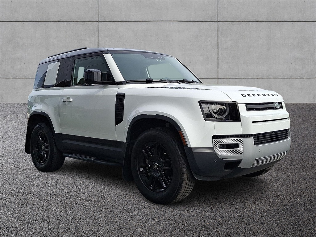 2025 Land Rover Defender 90 S photo 3
