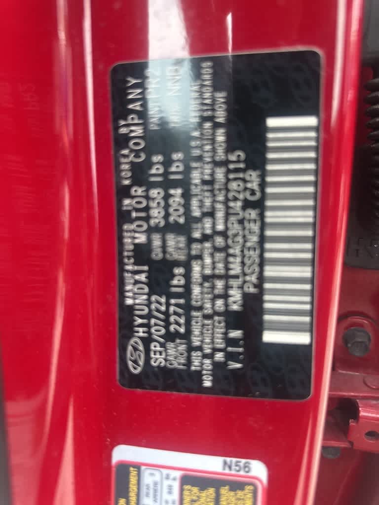 2023 Hyundai Elantra SEL photo 2