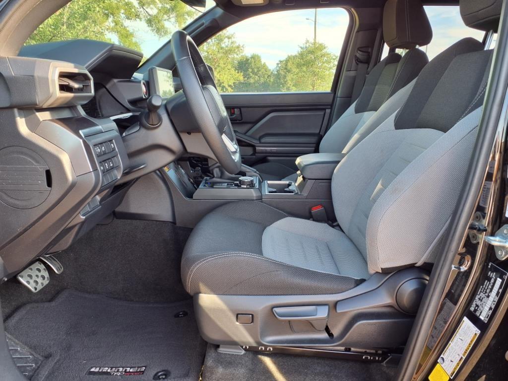 2025 Toyota 4Runner SR5 photo 3