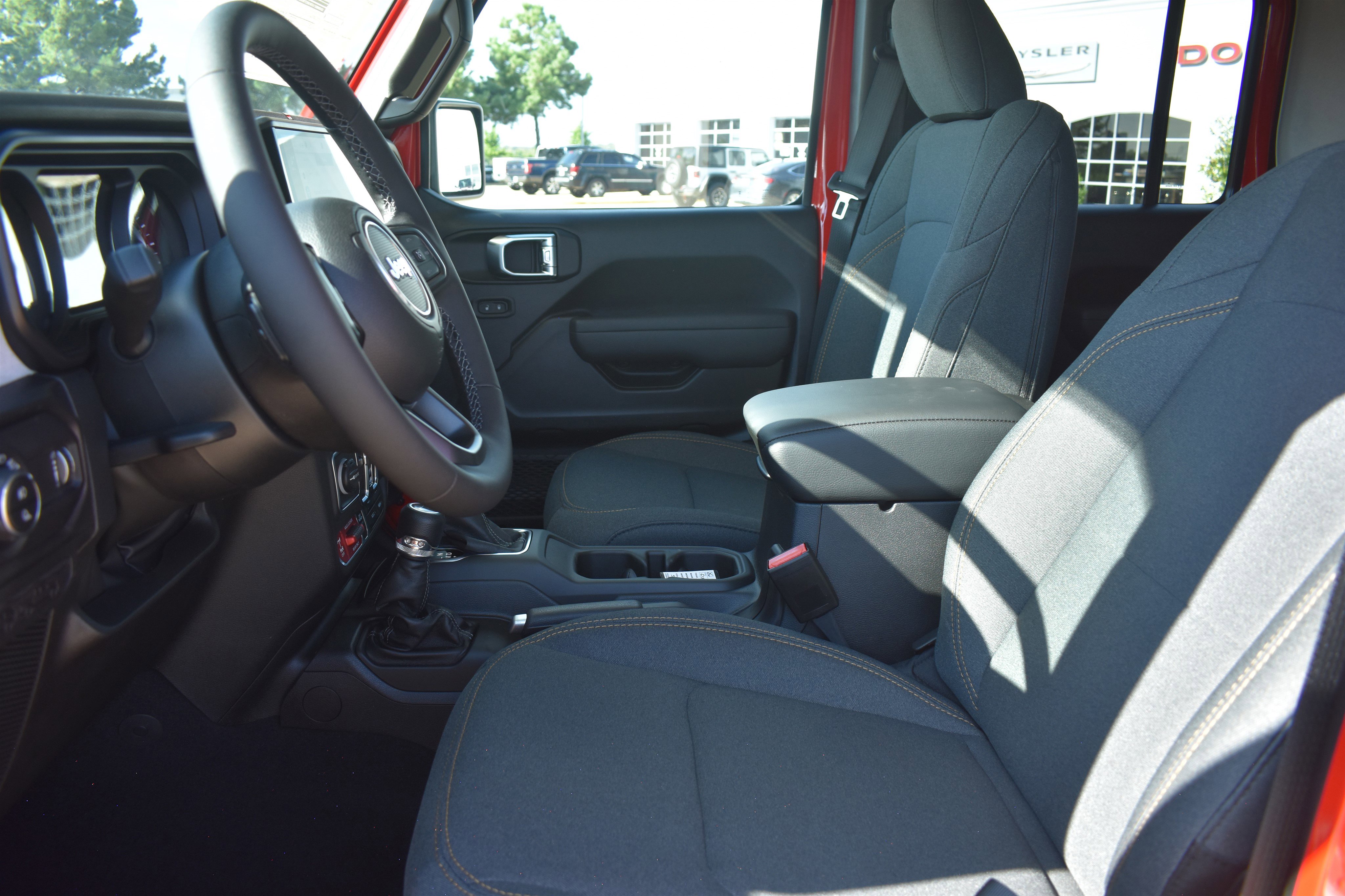2025 Jeep Gladiator Willys photo 7