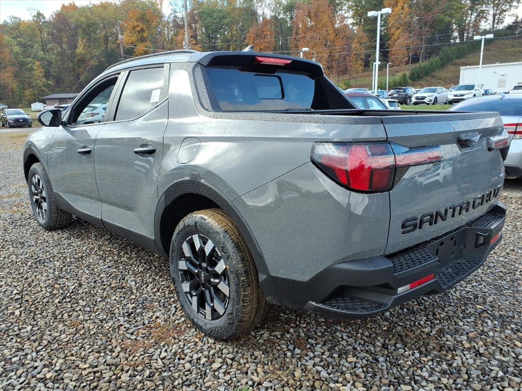 2026 Hyundai Santa Cruz SE photo 3