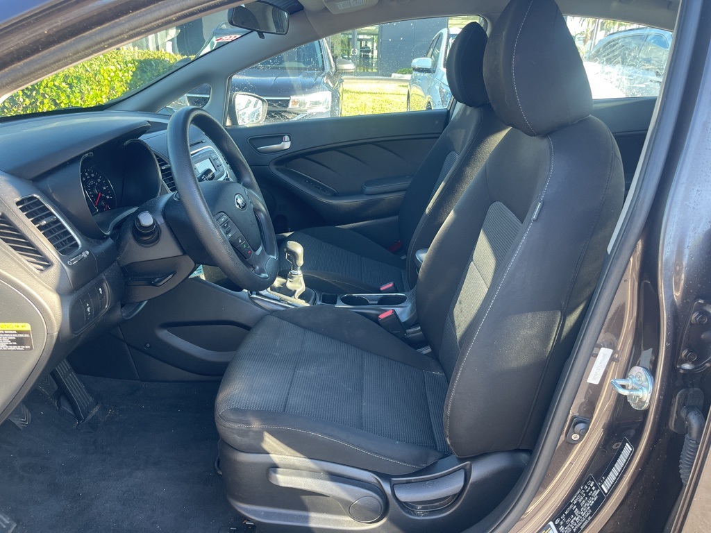 2018 Kia Forte LX Base photo 7