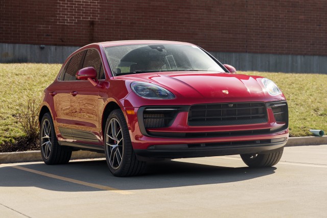 2022 Porsche Macan S