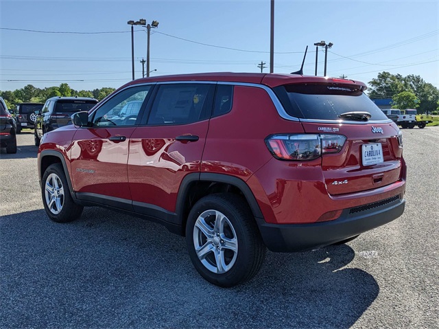 2023 Jeep Compass Sport photo 2